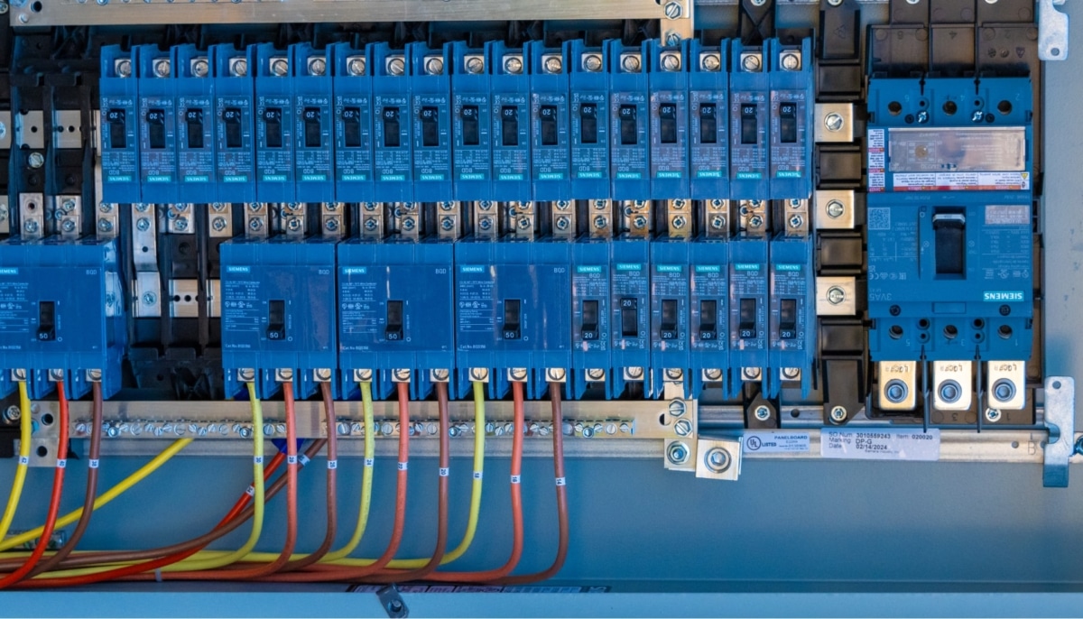 Electrical construction power distribution